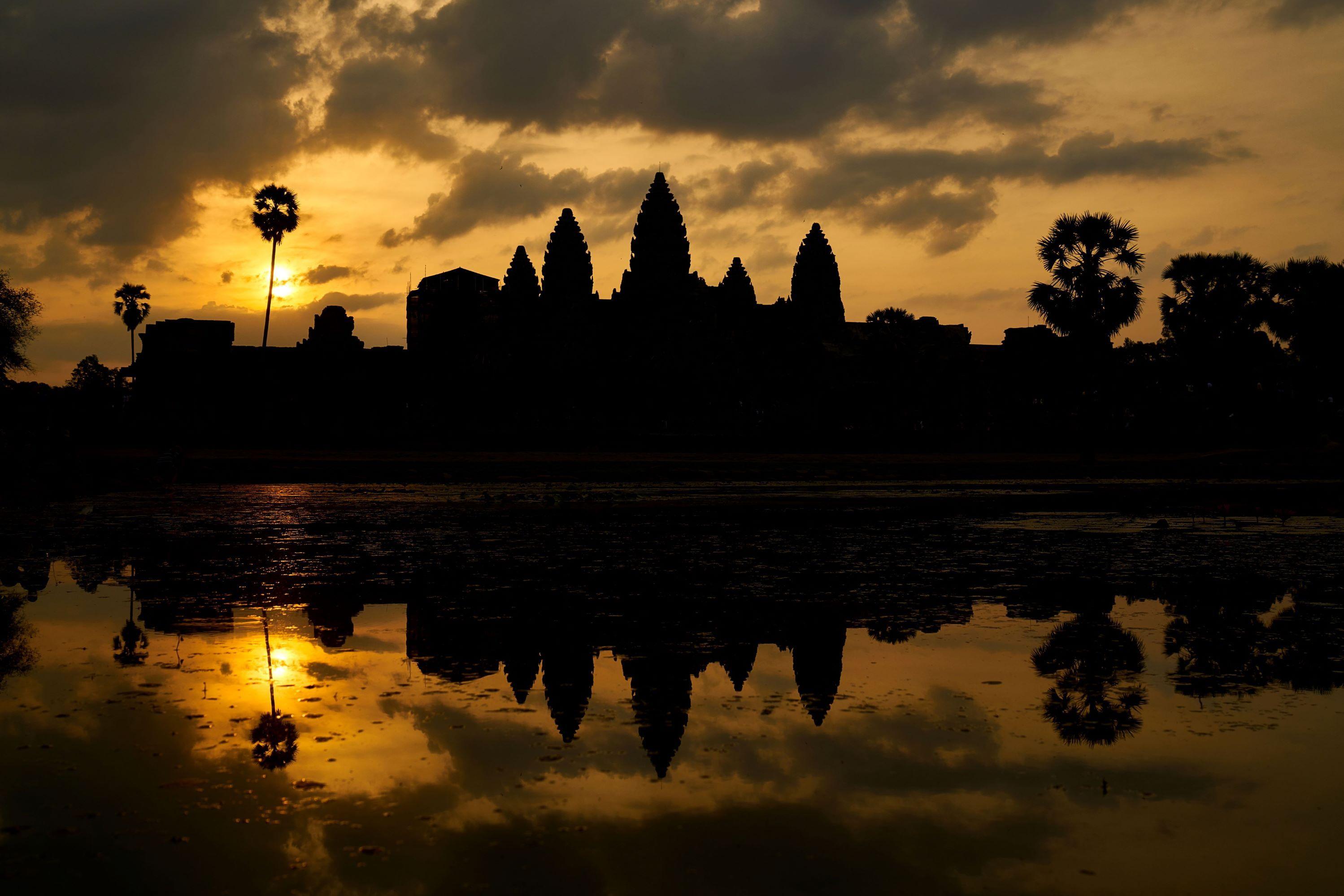 Private Luxury Angkor Wat at Sunrise 